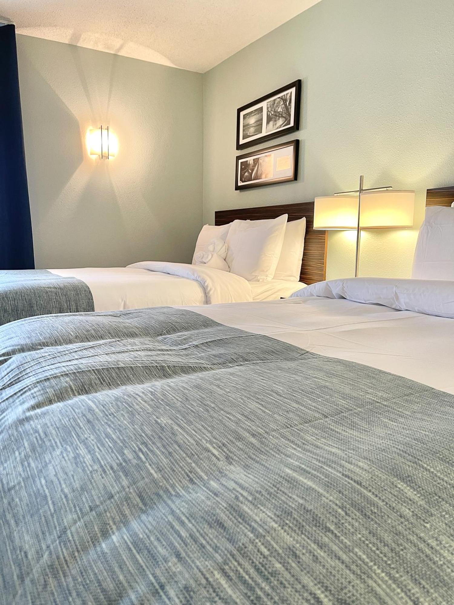 Wingate By Wyndham 3* Salisbury